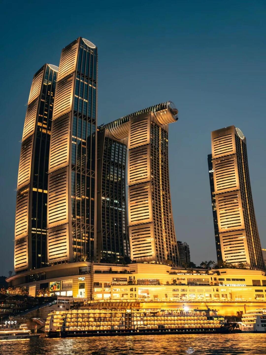 重庆两江夜游攻略：邂逅山城绝美夜景！