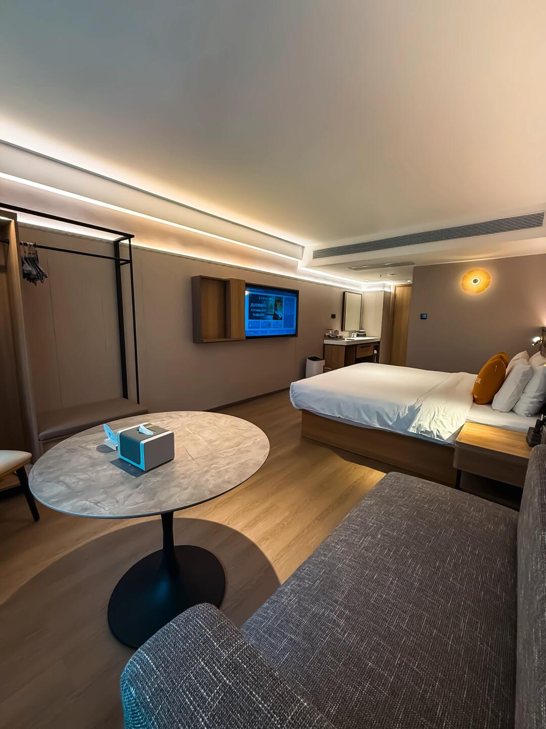 【重庆3天2夜省钱攻略】人均980玩出3000质感，土著导游小杨带你解锁隐藏玩法！